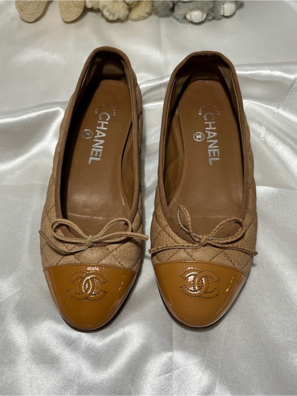 CHANEL Quilted Ballet Flats with Patent Camel Toe Cap